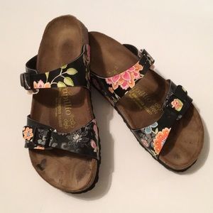Birkenstock shoes size 9 USA; size 260 EU